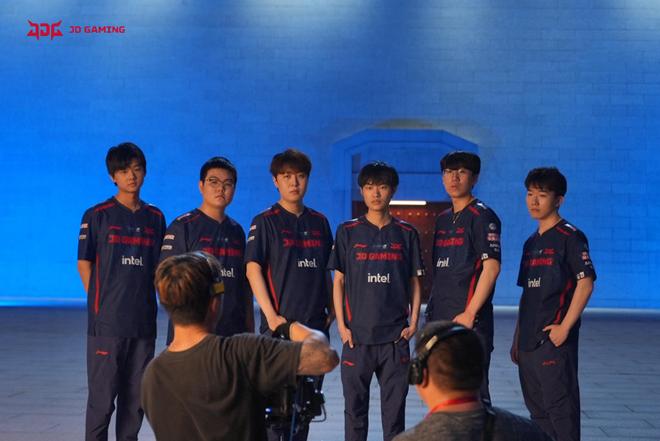 不断提升自 不断提升自