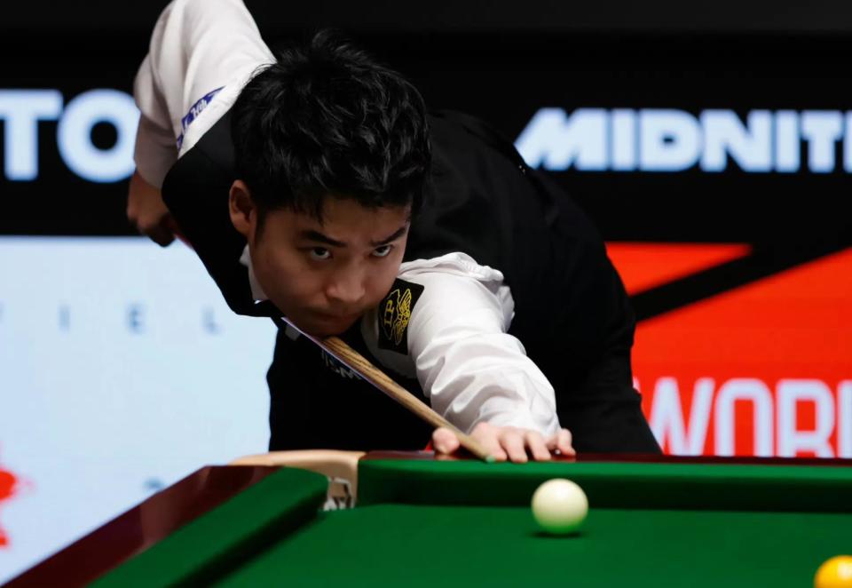 强中心意识 强中心意识